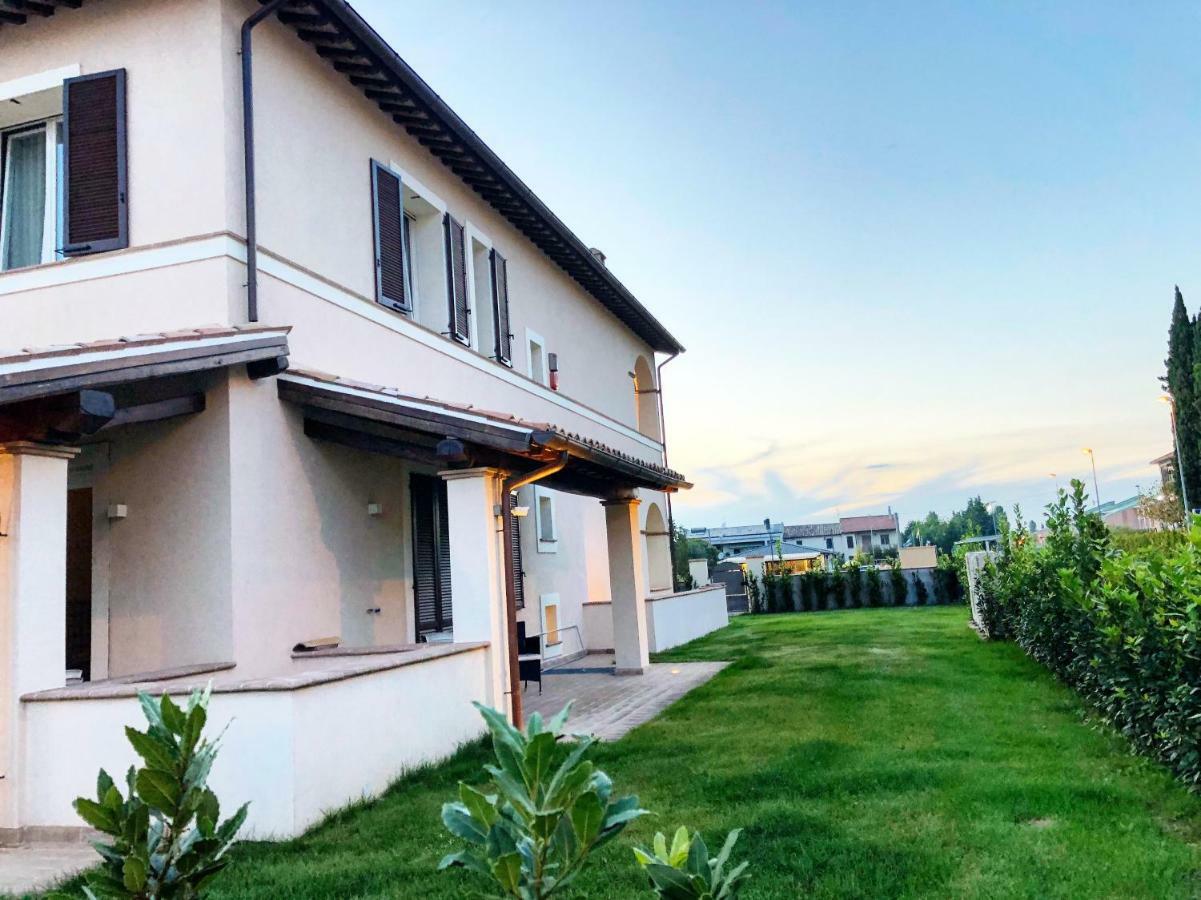 Villa Pirignano Foligno Exterior photo